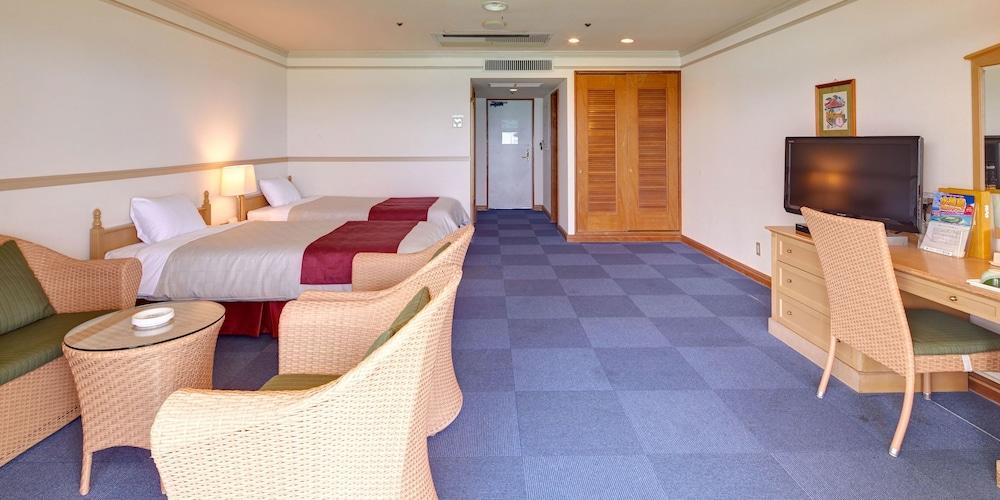 Resort Hotel Bel Paraiso Nakijin Bagian luar foto
