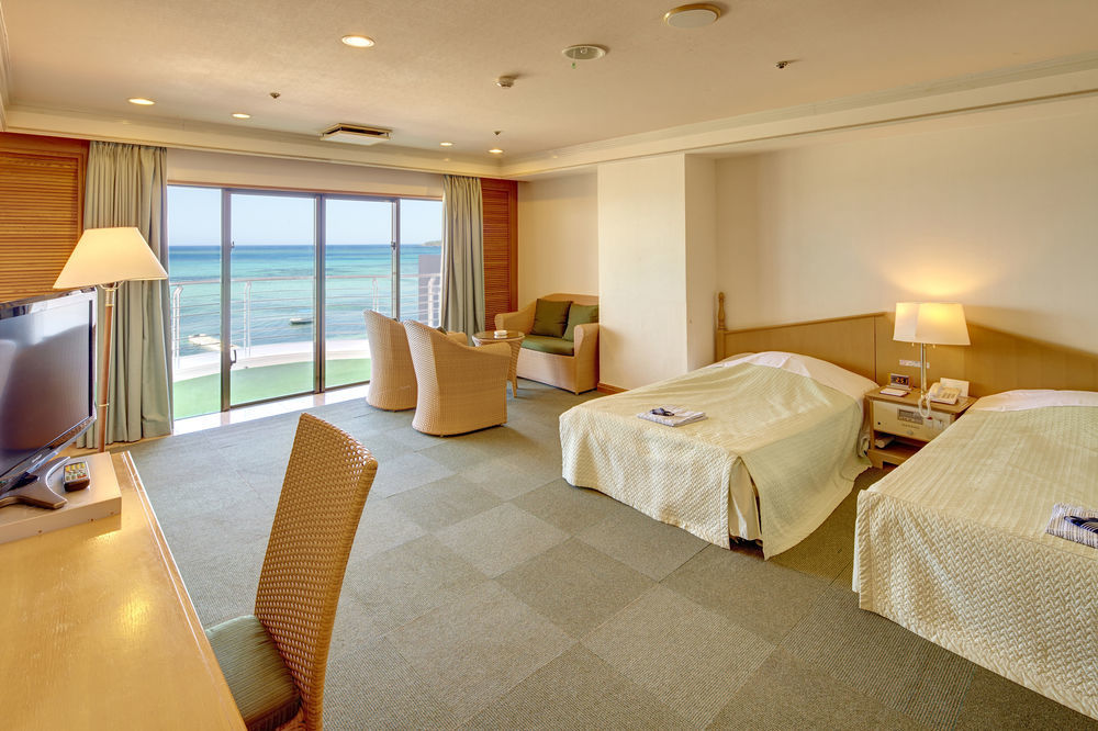 Resort Hotel Bel Paraiso Nakijin Bagian luar foto